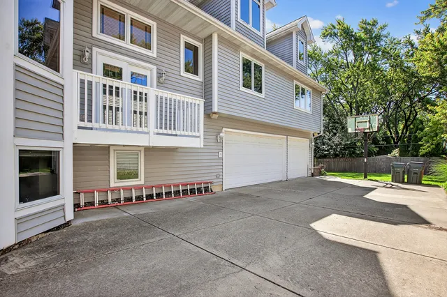 $750,000 | 1417 East Joyce Avenue, Palatine, IL 60074