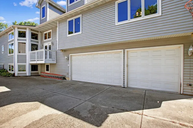 $750,000 | 1417 East Joyce Avenue, Palatine, IL 60074