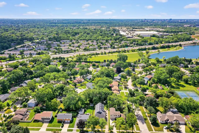 $750,000 | 1417 East Joyce Avenue, Palatine, IL 60074