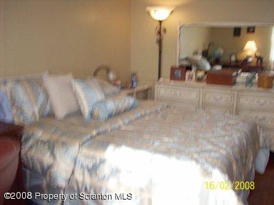 1407 Summit Pointe Scranton, PA 18508 - Photo 8 of 11