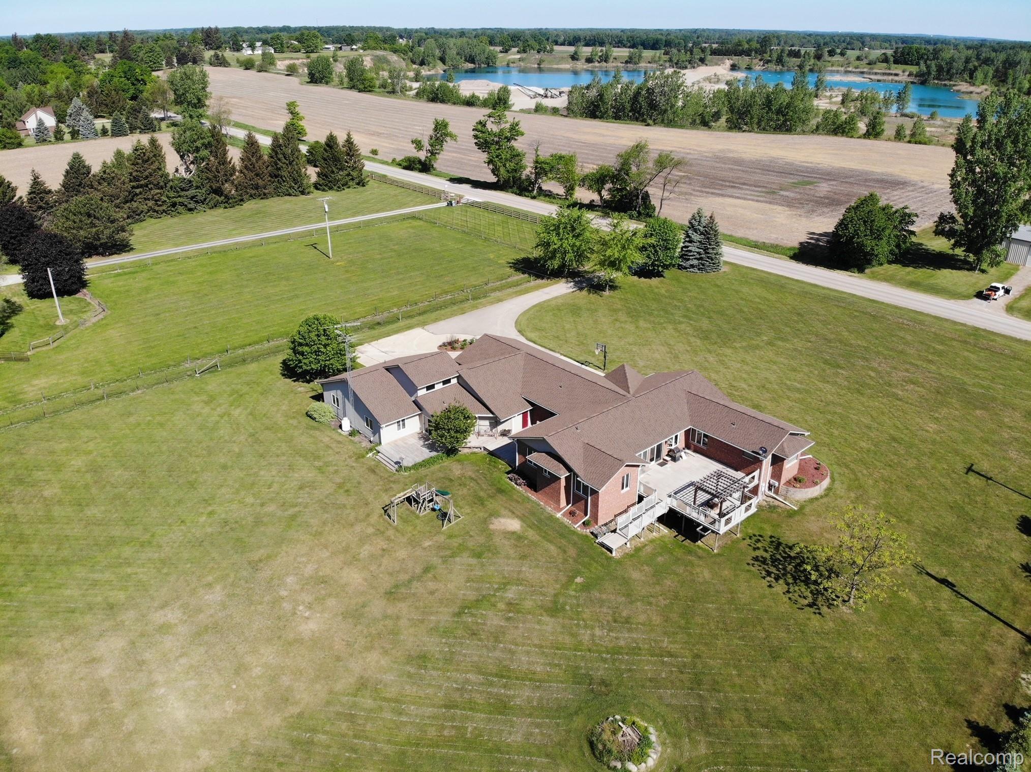 7970 Tubspring Road Almont, MI 48003 - Photo 6 of 35 6F4970849EB5CD7EC74FAA8B88A9D06C.JPG