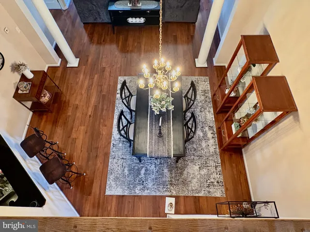 a view of a field with trees