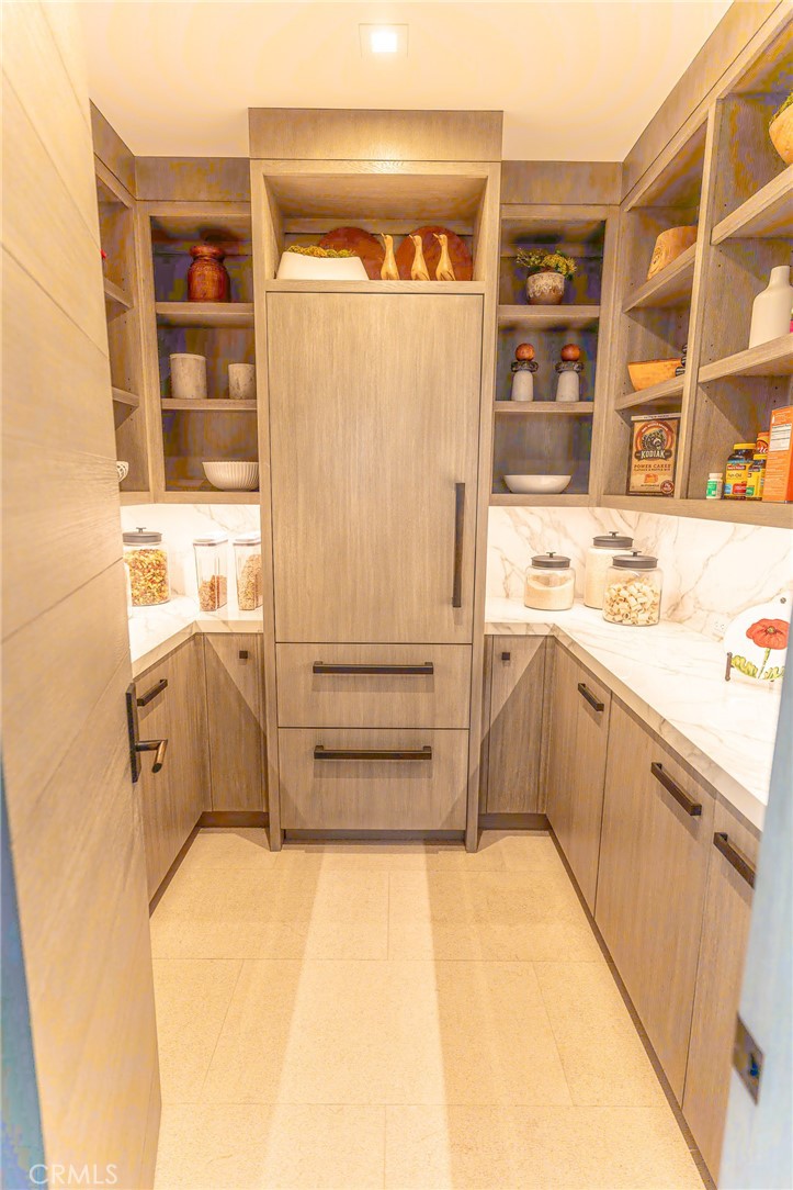 5 Pacific Ridge Place Dana Point, CA 92629 - Photo 25 of 67 BUTLER PANTRY WITH BUILT-IN REFRIGERATOR