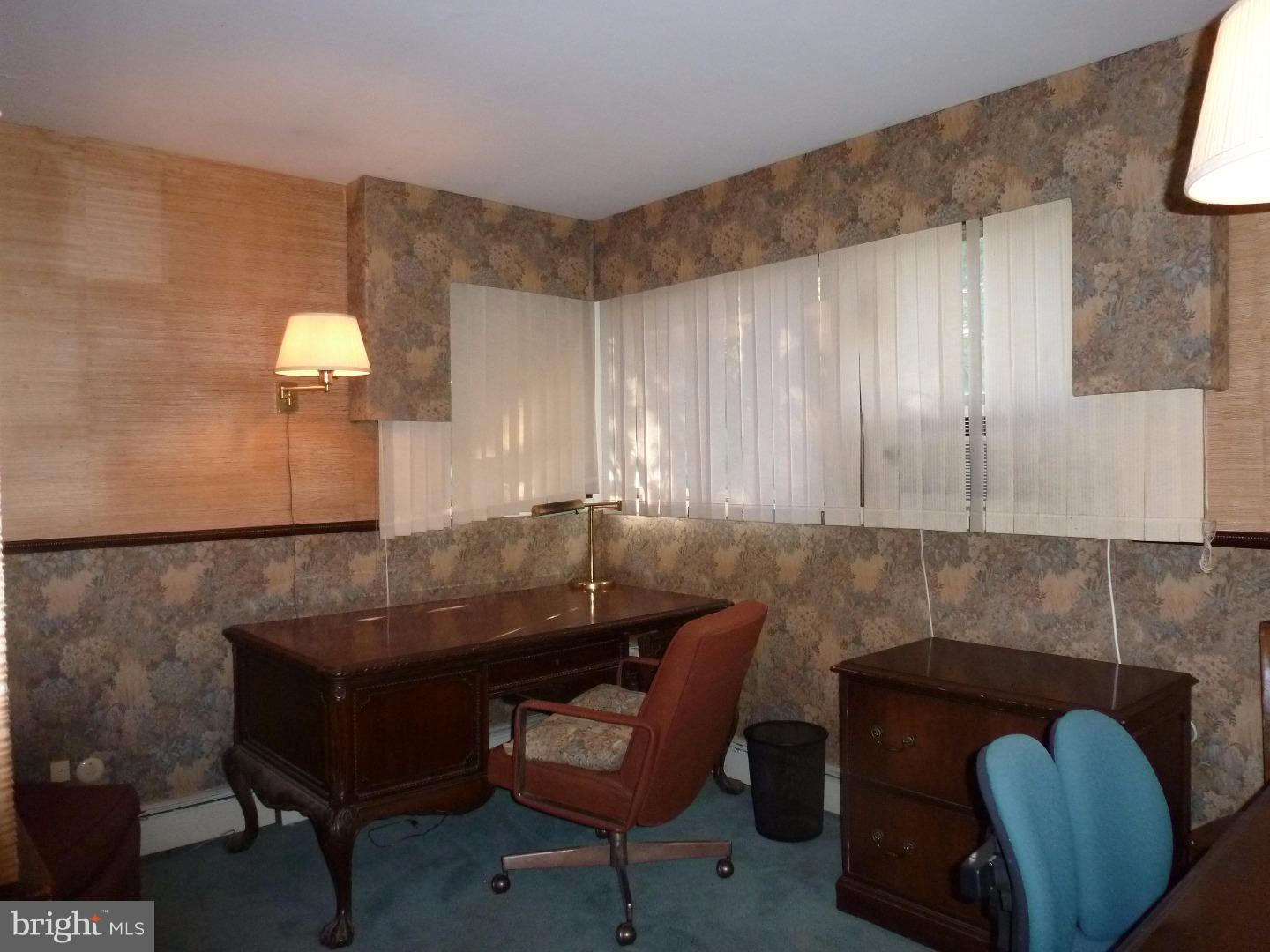 942 Crosswicks Road Rydal, PA 19046 - Photo 8 of 17 Office / Study