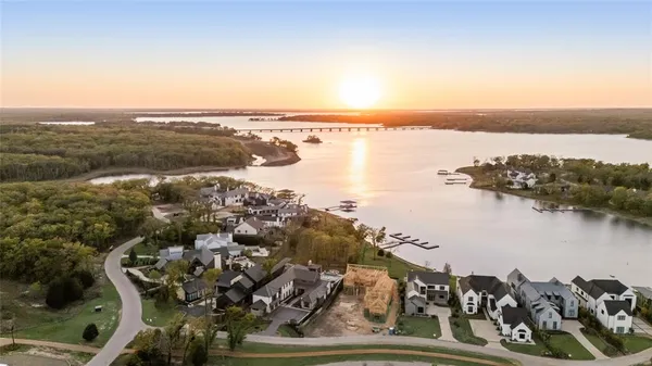$5,275,000 | 12133 West Lighthouse Lane, Malakoff, TX 75148