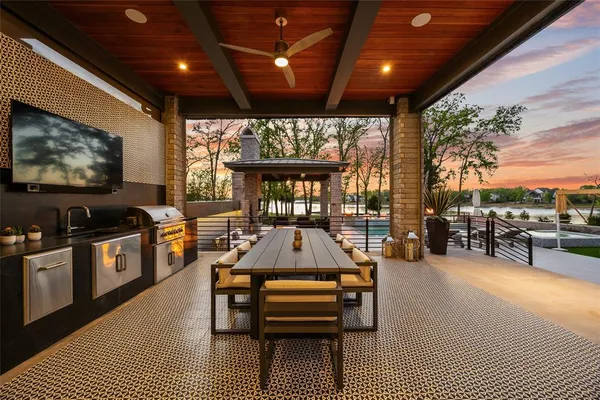 $5,275,000 | 12133 West Lighthouse Lane, Malakoff, TX 75148