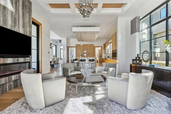 $5,275,000 | 12133 West Lighthouse Lane, Malakoff, TX 75148