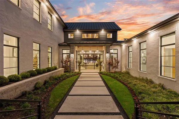 $5,275,000 | 12133 West Lighthouse Lane, Malakoff, TX 75148