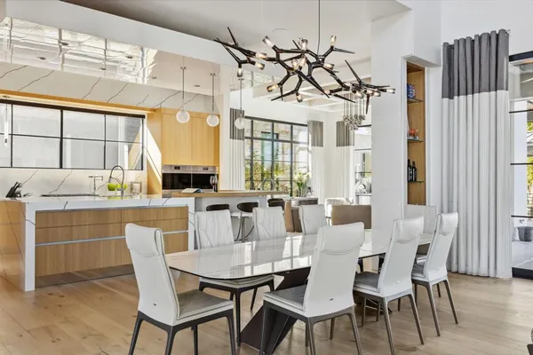 $5,275,000 | 12133 West Lighthouse Lane, Malakoff, TX 75148