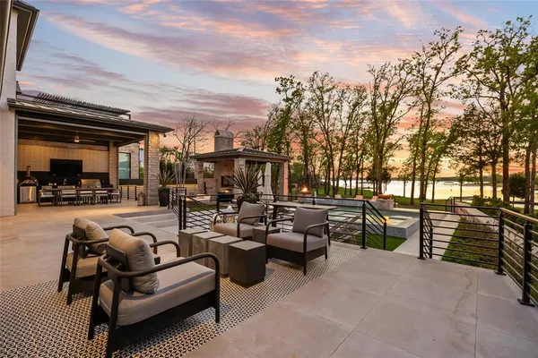 $5,275,000 | 12133 West Lighthouse Lane, Malakoff, TX 75148