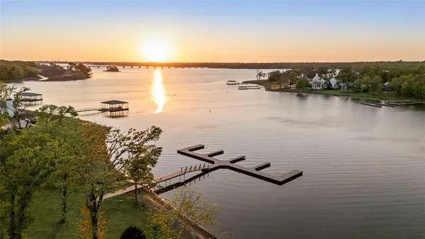 $5,275,000 | 12133 West Lighthouse Lane, Malakoff, TX 75148