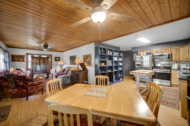 $315,000 | 314 Mastodon Drive, Ingleside, IL 60041