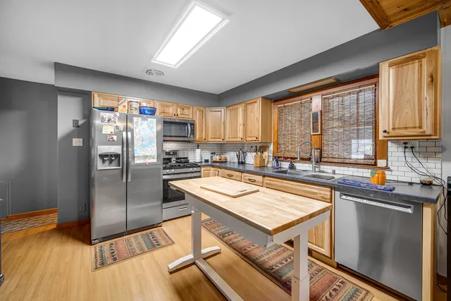 $315,000 | 314 Mastodon Drive, Ingleside, IL 60041