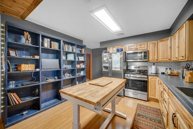 $315,000 | 314 Mastodon Drive, Ingleside, IL 60041