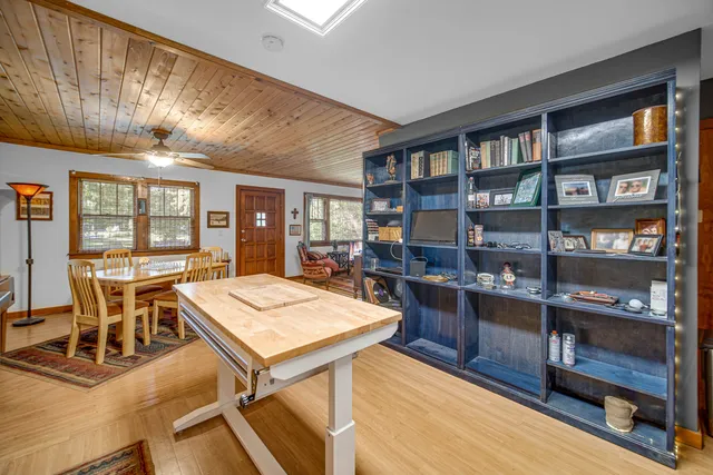 $315,000 | 314 Mastodon Drive, Ingleside, IL 60041