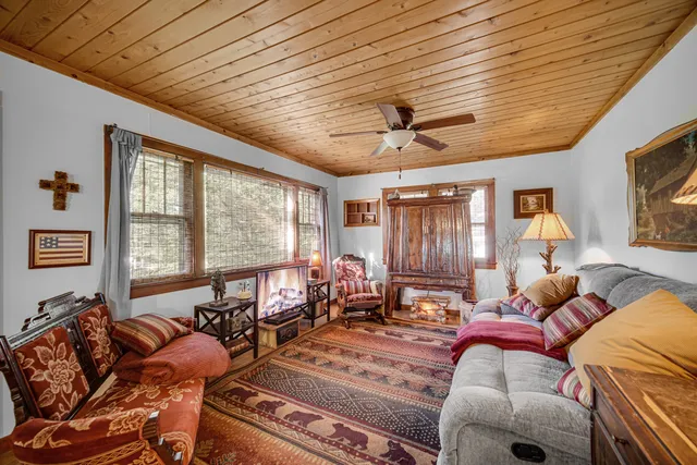 $315,000 | 314 Mastodon Drive, Ingleside, IL 60041