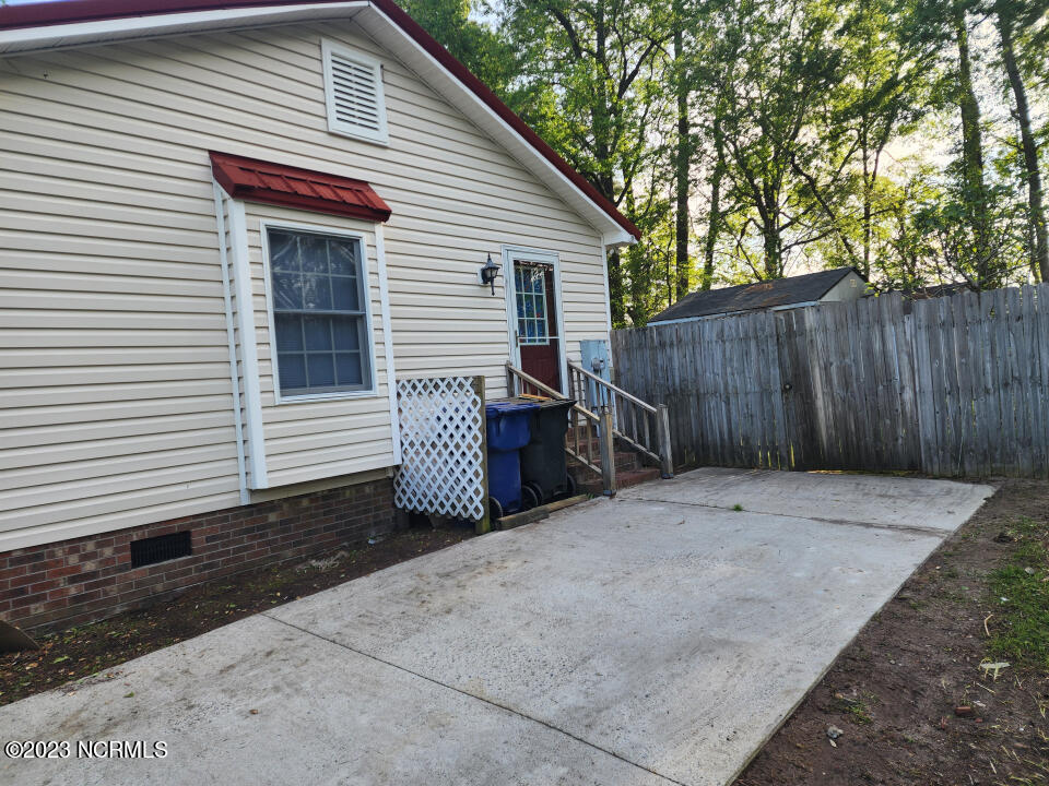 1604 Farm Gate Road Kinston, NC 28504 - Photo 12 of 25 11