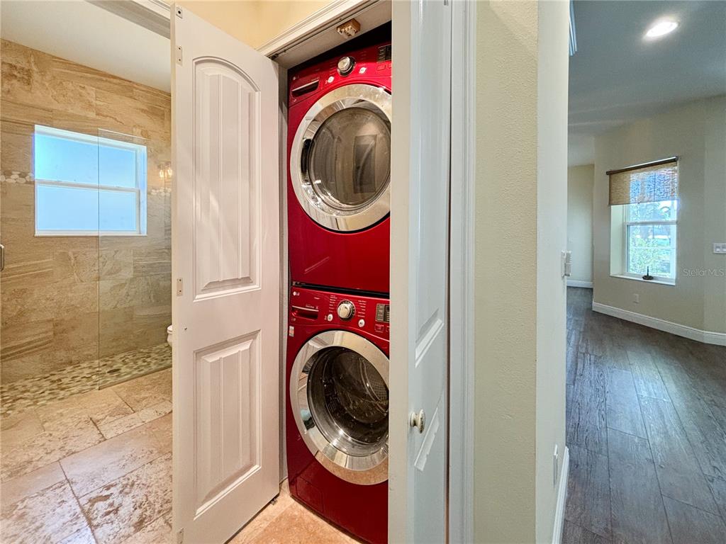 19151 Southeast 135th Court Dunnellon, FL 34431 - Photo 26 of 65 a utility room with dryer and washer