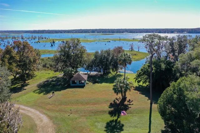 $2,850 | 19151 Southeast 135th Court, Dunnellon, FL 34431