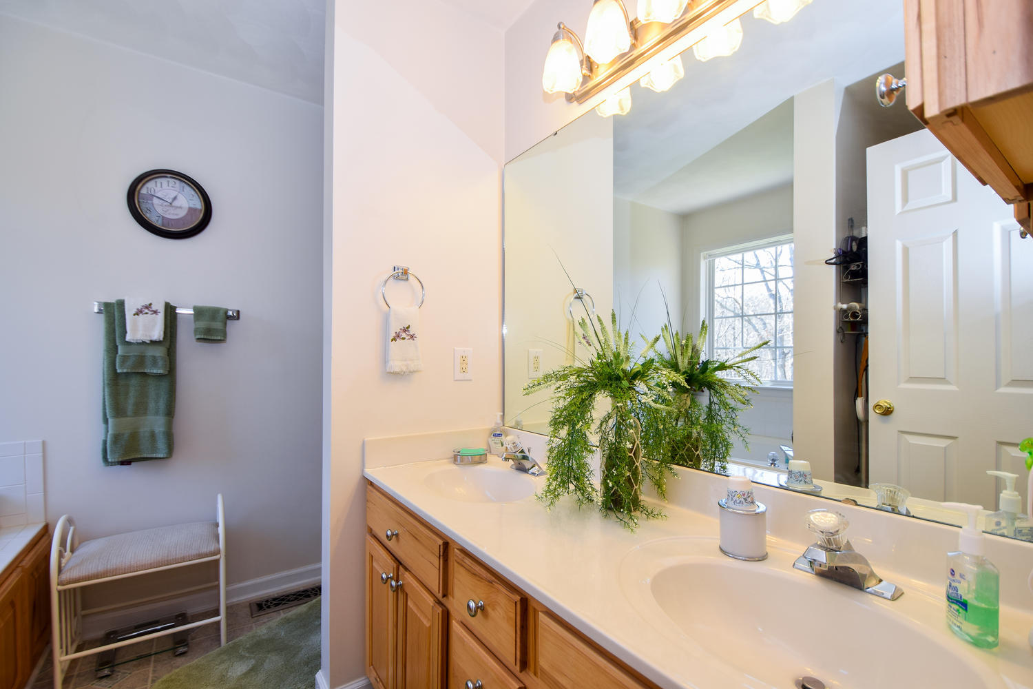 1484 Virginia Ridge Drive Hardy, VA 24101 - Photo 18 of 33 1484 Virginia Ridge Dr Hardy-large-018-2