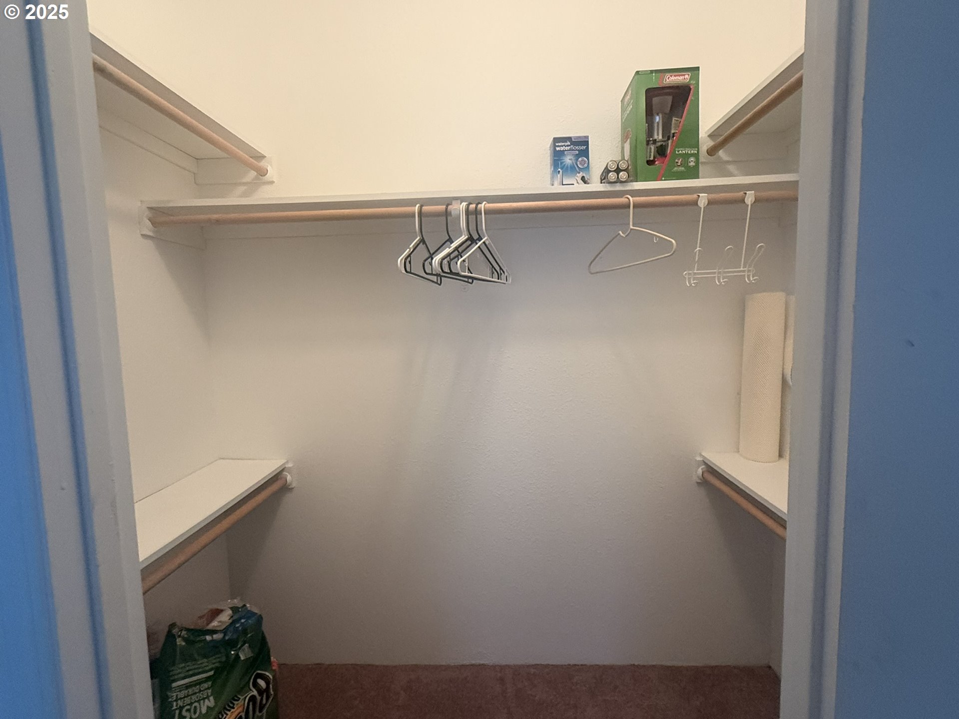 1601 Rhododendron Drive, Unit 654 Florence, OR 97439 - Photo 19 of 24 a close view of closet