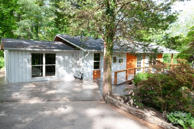 21 West Rash Road Asheville, NC 28806 - Photo 1 of 25 Gallery Image 1