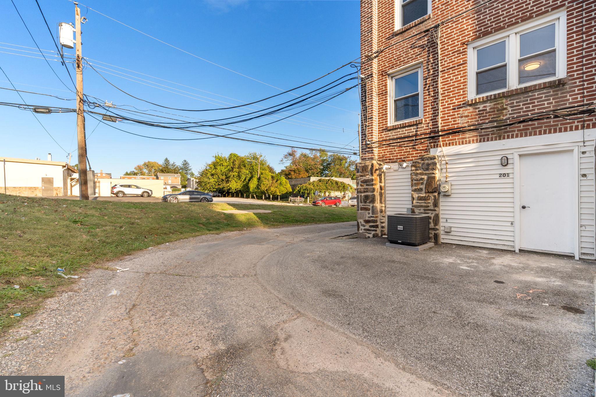 201 Cambridge Road Clifton Heights, PA 19018 - Photo 25 of 30