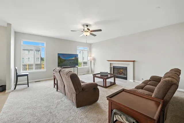 $364,900 | 6608 Pasture Side Trail, Matteson, IL 60443