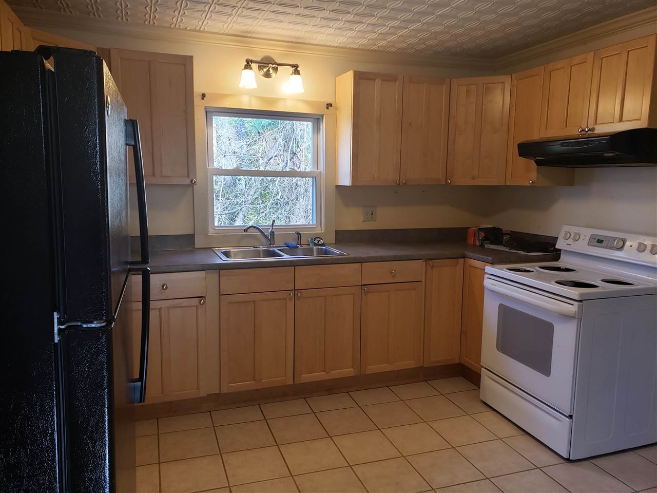 73 Meadow Road Keene, NH 03431 - Photo 2 of 9 Gallery Image 2