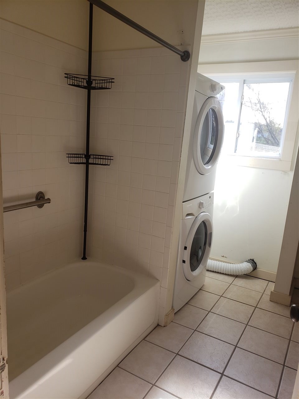 73 Meadow Road Keene, NH 03431 - Photo 6 of 9 Gallery Image 6