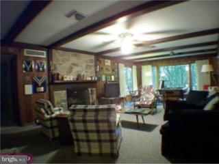 250 Woodhill Road Newtown, PA 18940 - Photo 3 of 4 Gallery Image 3