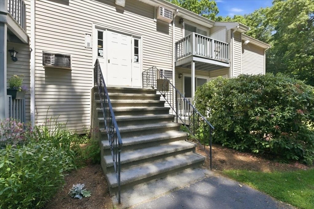 165 R Chestnut Street, Unit 2 Foxboro, MA 02035 - Photo 24 of 41