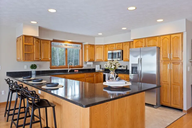 $759,000 | 5 Trix Lane, Biddeford, ME 04005