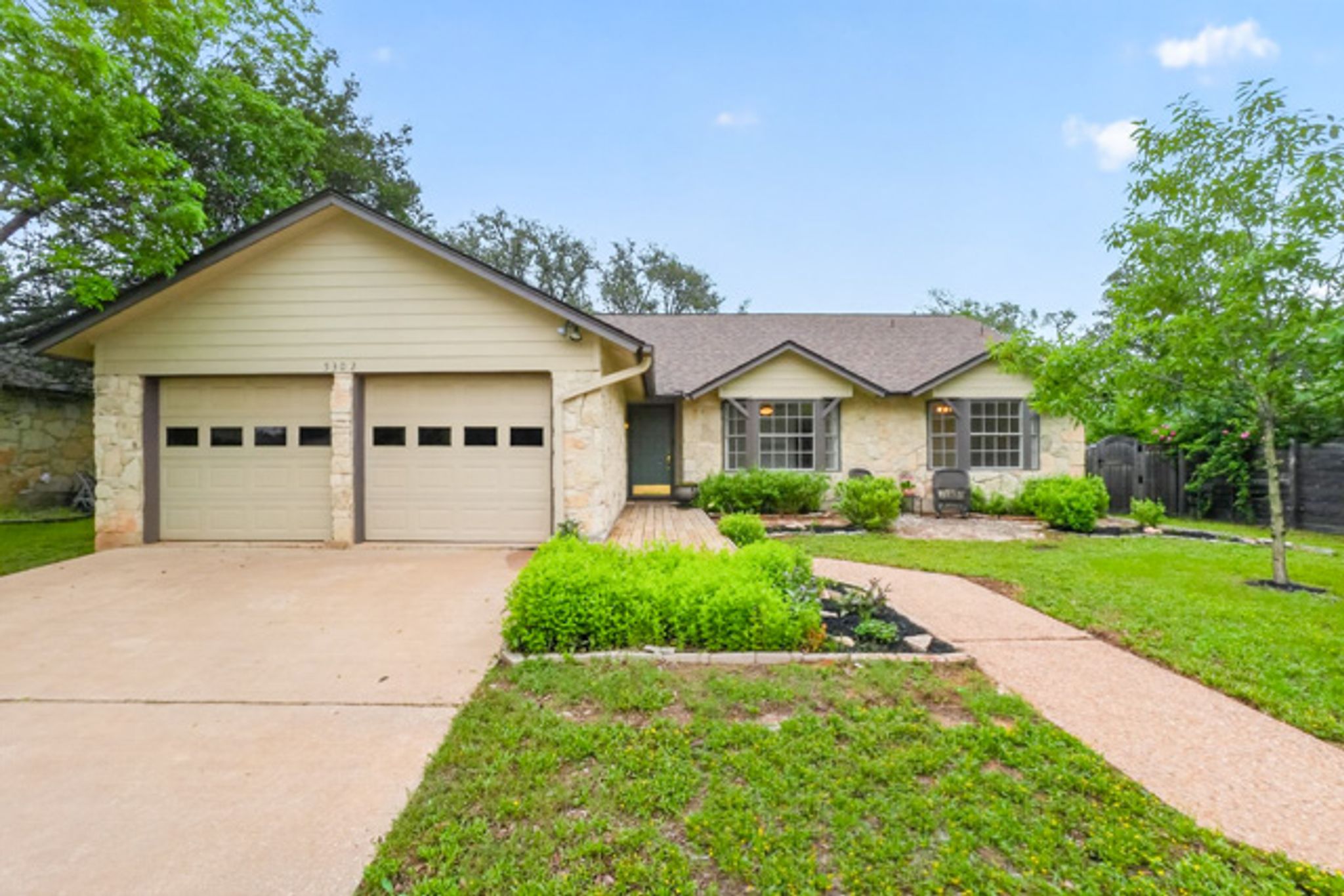 5302 Wolf Run Austin, TX 78749 - Photo 1 of 1