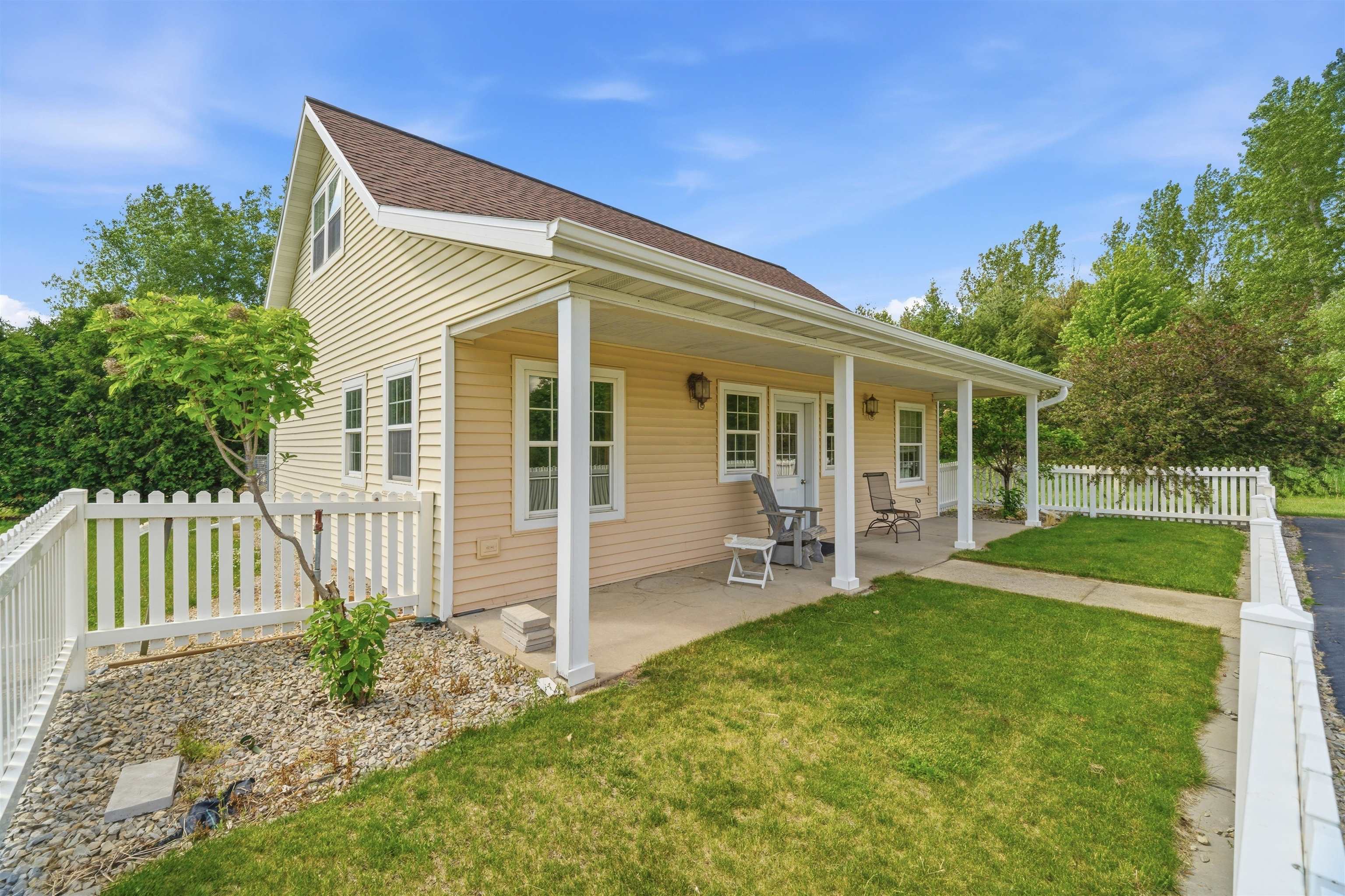 W3549 Center Valley Road Appleton, WI 54913 - Photo 41 of 52
