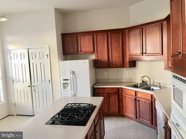 $3,400 | 42060 Fremont Preserve Square, Aldie, VA 20105