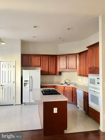 $3,400 | 42060 Fremont Preserve Square, Aldie, VA 20105