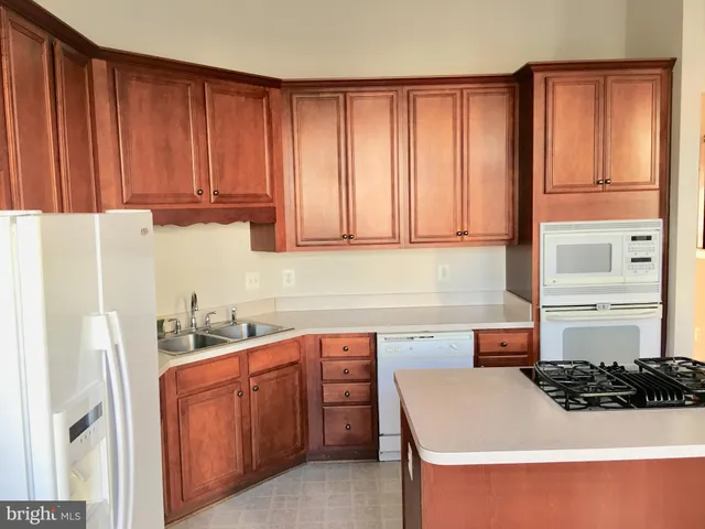 $3,400 | 42060 Fremont Preserve Square, Aldie, VA 20105