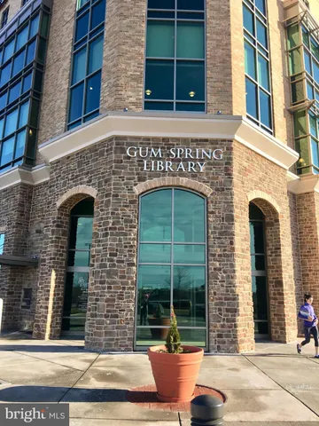 $3,400 | 42060 Fremont Preserve Square, Aldie, VA 20105