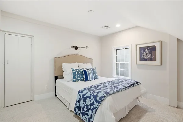 $679,000 | 190 South Street, Unit B, Hingham, MA 02043