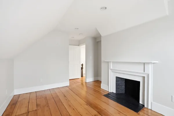 $679,000 | 190 South Street, Unit B, Hingham, MA 02043