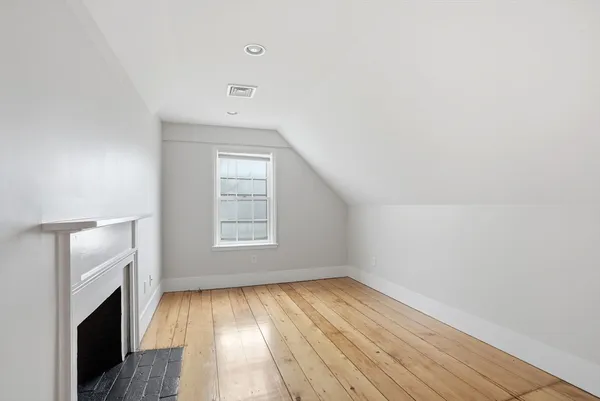 $679,000 | 190 South Street, Unit B, Hingham, MA 02043