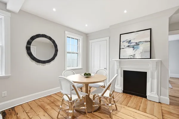 $679,000 | 190 South Street, Unit B, Hingham, MA 02043