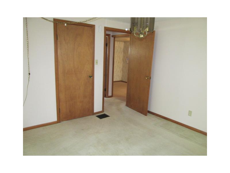 302 Ridge Boulevard Connellsville, PA 15425 - Photo 8 of 14 Bedroom.