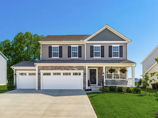 $527,900 | 587 Courtright Drive, Pickerington, OH 43147