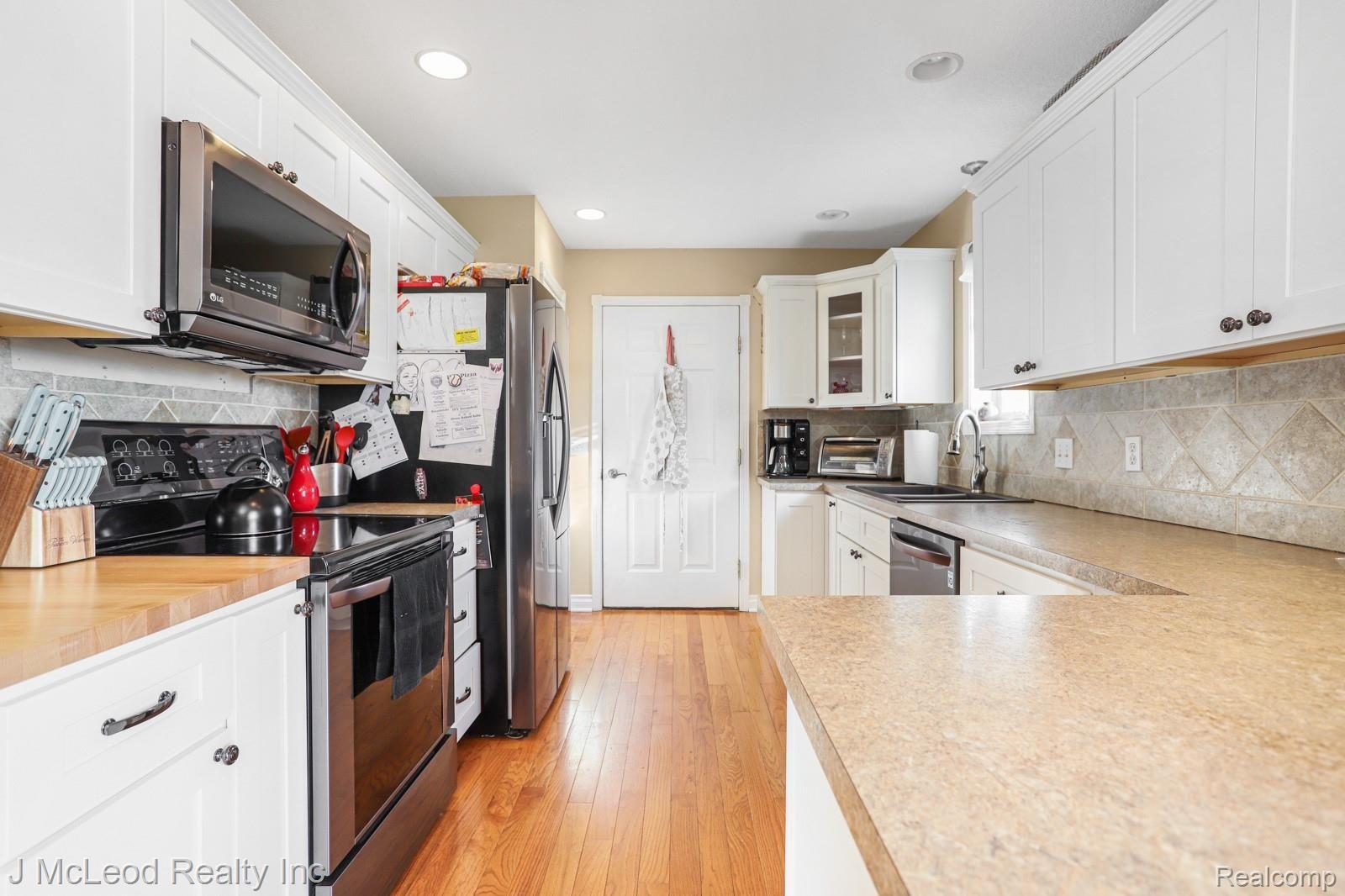 785 State Road Vassar, MI 48768 - Photo 15 of 59 785 State Rd Vassar-15.jpg
