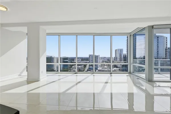 $7,500 | 150 East Robinson Street, Unit 2002, Orlando, FL 32801