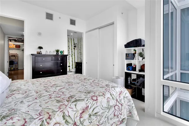 $7,500 | 150 East Robinson Street, Unit 2002, Orlando, FL 32801