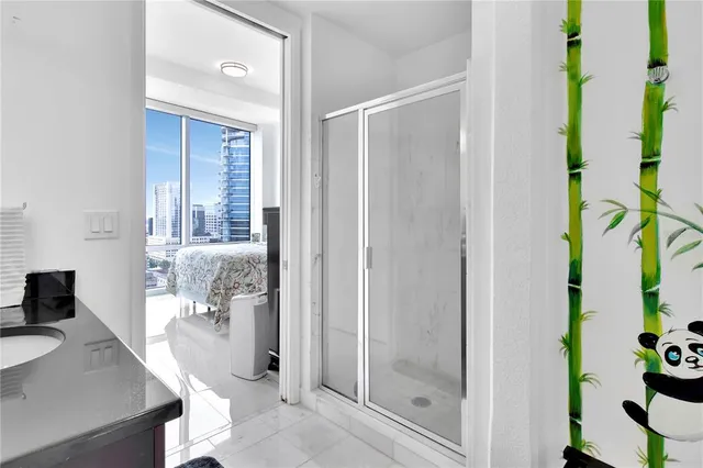 $7,500 | 150 East Robinson Street, Unit 2002, Orlando, FL 32801