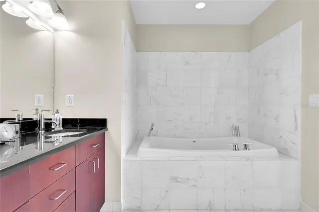 $7,500 | 150 East Robinson Street, Unit 2002, Orlando, FL 32801